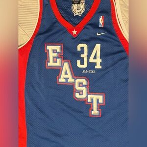 Men’s basketball jersey